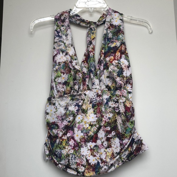 Guess Tops - GUESS Canyon Marylin Floral Halter Top